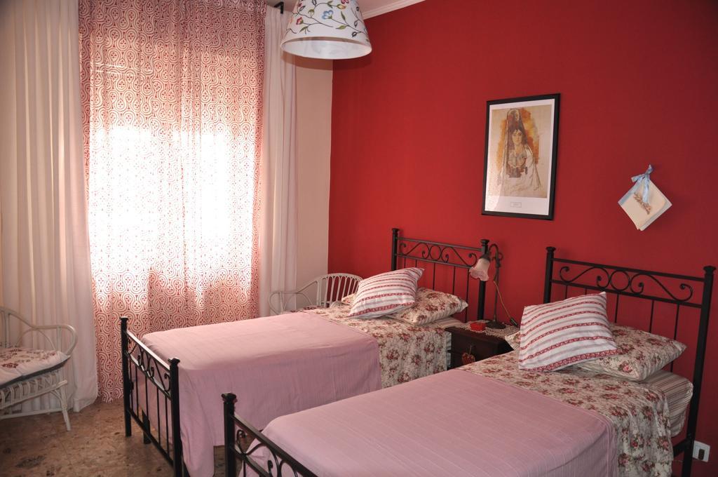 Apartment Montebello Parma Cameră foto